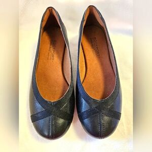 Rockport Cobb Hill Ballet Flats Black Women's Size 6.5.